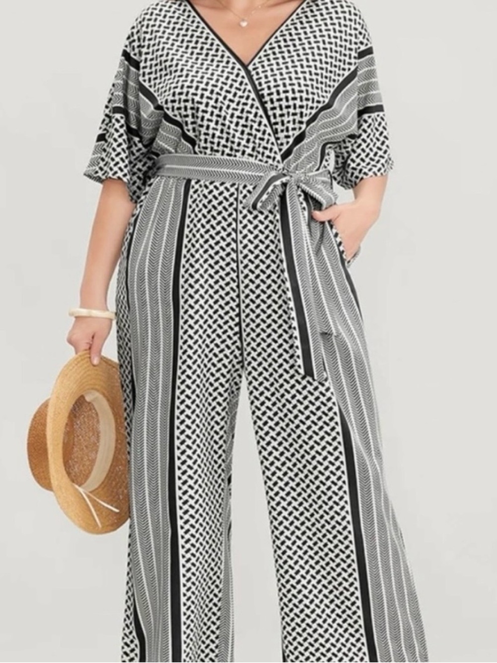 BloomChic Black White Sz 14 V-Neck Dolman Sleeve Wide Leg Stretch Jumpsuit Boho